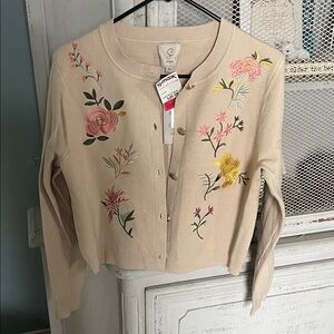 Sioni Floral Embroidered Cream Cardigan